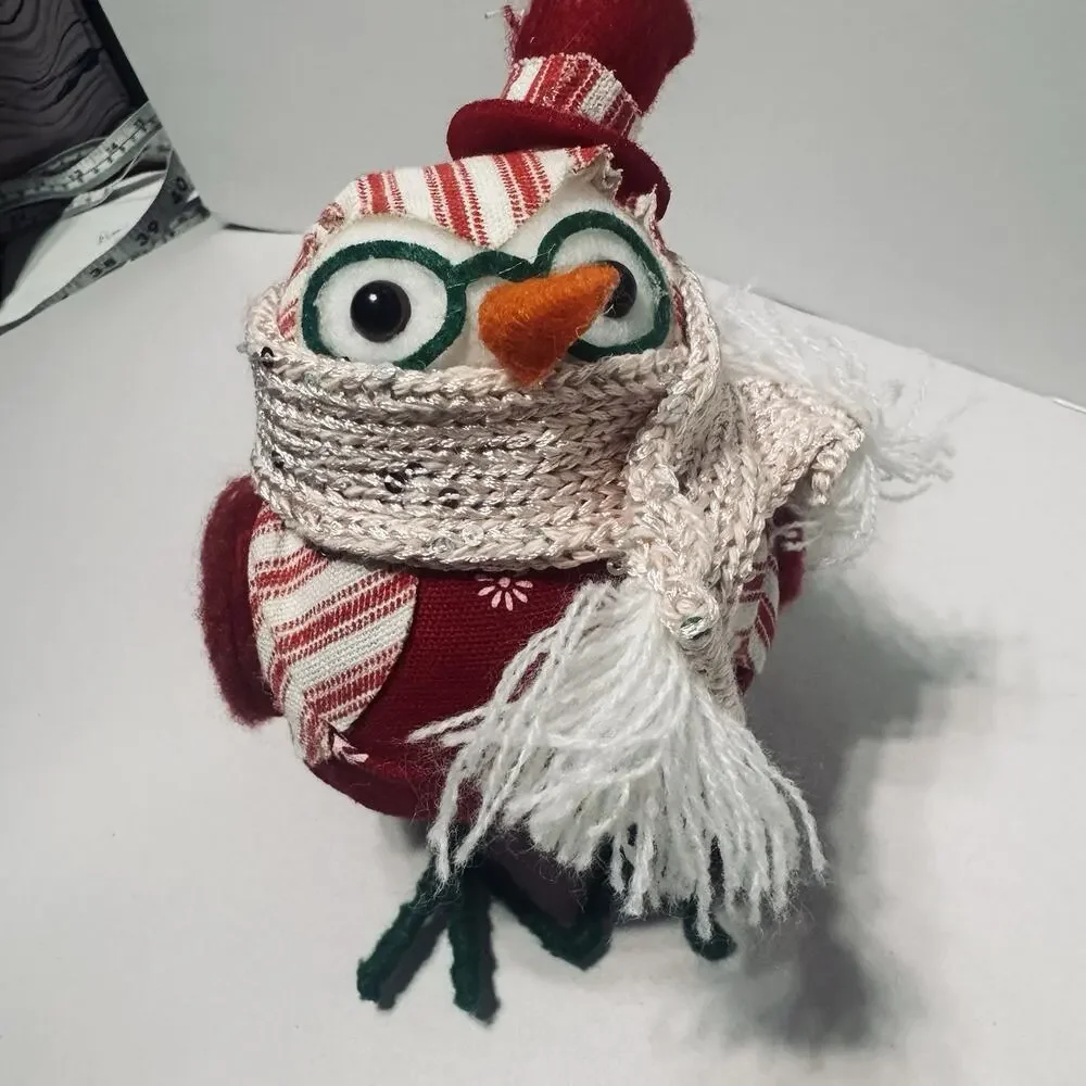 2017 Target Featherly Friends SNOOZER Bird Christmas Wondershop glasses scarf